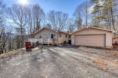 131 Hickory Ridge Cir, Hayesville, NC, 28904-7166 | Card Image