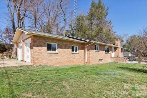 541 Paragon Pt, Waynesville, NC, 28785 | Card Image