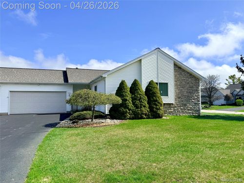 7192 Hawthorne Cir, Goodrich, MI, 48438-9244 | Card Image