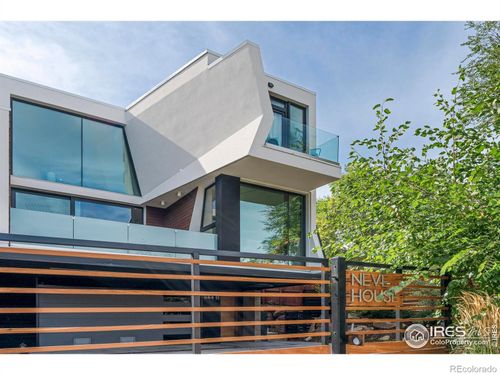 b-944 Arapahoe Ave, Boulder, CO, 80302-6018 | Card Image