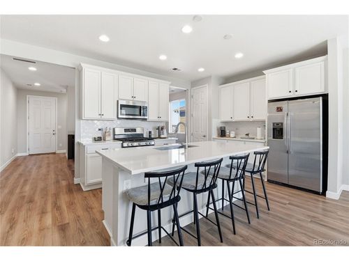924 Waterloo St, Aurora, CO, 80018-1848 | Card Image