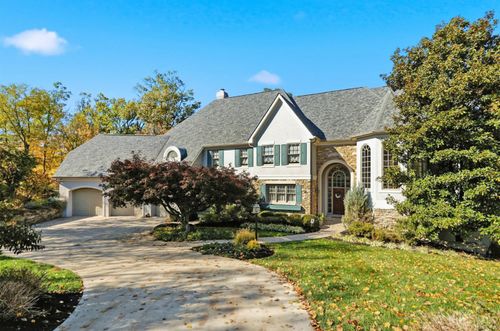 5788 Brookstone Dr, Anderson Twp, OH, 45230-3596 | Card Image