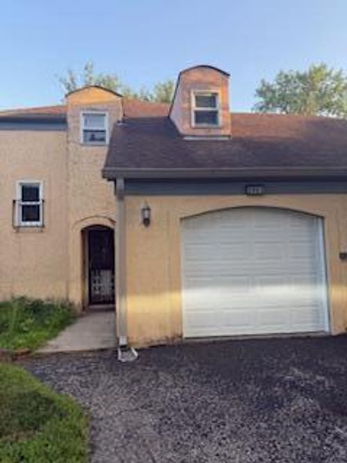 2a-3063 Clairpoint Way, Columbus, OH, 43227-1829 | Card Image