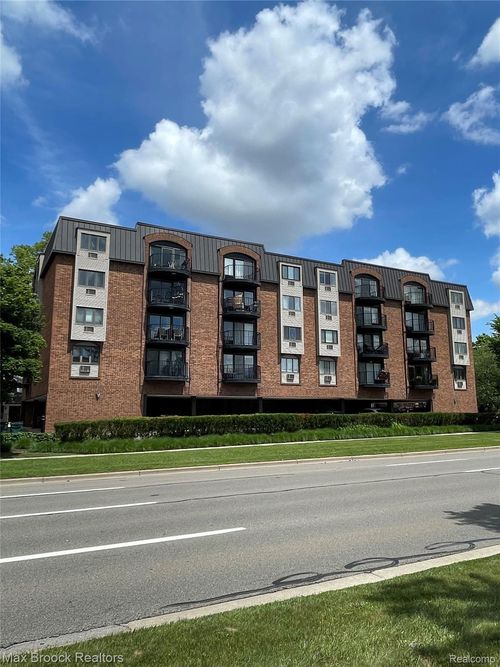 404-35300 Woodward Ave, Birmingham, MI, 48009-0956 | Card Image
