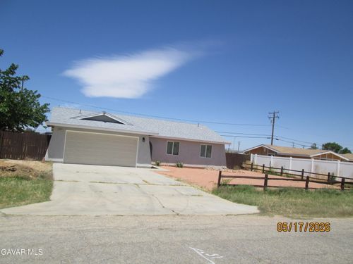 8871 Aspen Ave, California City, CA, 93505-5282 | Card Image