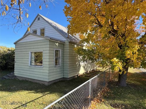 401 E 7th Ave, Big Timber, MT, 59011-7929 | Card Image