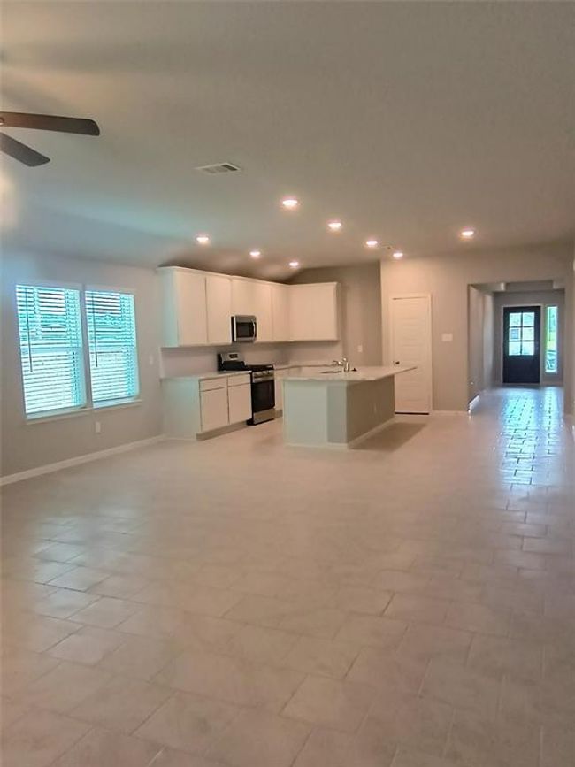 26352 Cooperstown Way, House other with 4 bedrooms, 3 bathrooms and 2 parking in Splendora TX | Image 4