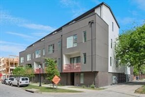 103-236 Melba St, Dallas, TX, 75208-4434 | Card Image