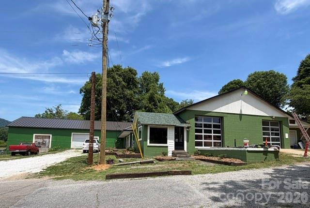 Commercial Sale in Marion