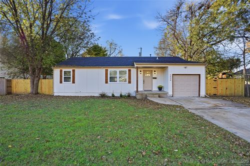 1416 E 50th St, Tulsa, OK, 74105-4737 | Card Image