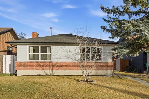 60 Sunmount Close Se, Calgary, AB, T2X1V6 | Card Image