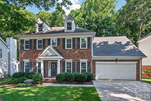 8749 Oakham St, Huntersville, NC, 28078-6707 | Card Image