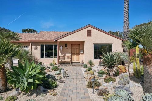 217 Edinburgh Ave, Monterey, CA, 93940-5401 | Card Image