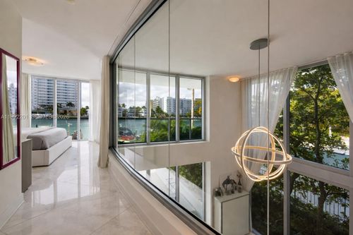 106-7928 East Dr, North Bay Village, FL, 33141-5681 | Card Image