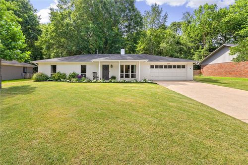 3247 N Warwick Dr, Fayetteville, AR, 72703-6548 | Card Image