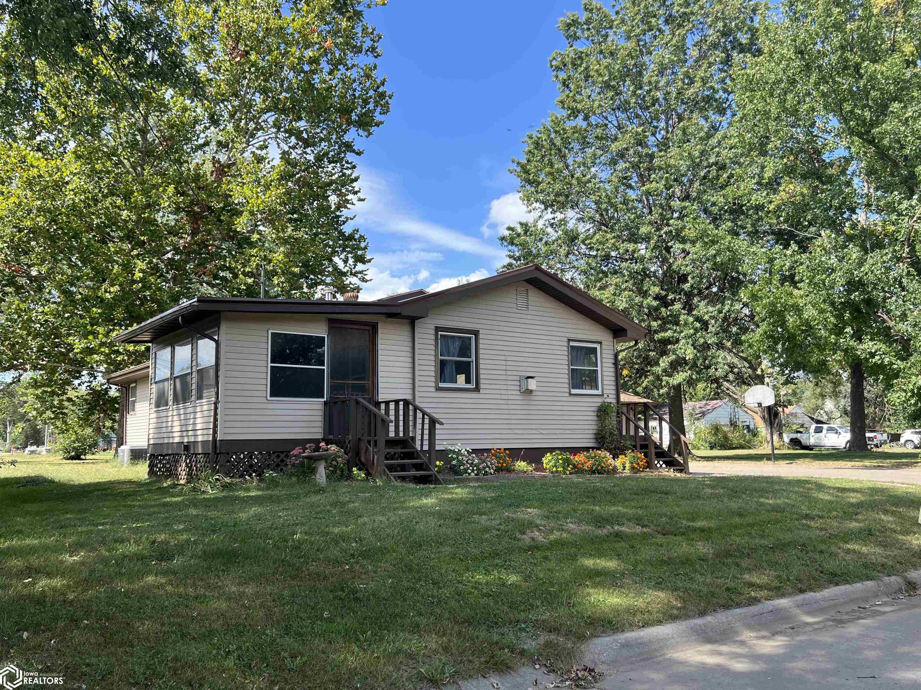 Morris St, Ottumwa, IA 52501