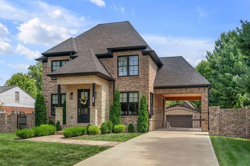 418 Chinoe Rd, Lexington, KY, 40502-2352 | Card Image