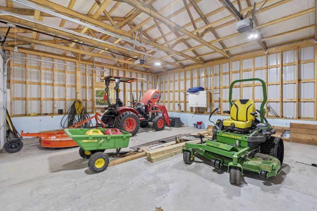 Specious Garage | Image 4