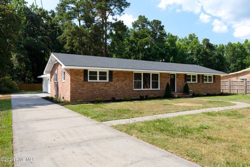 196 Country Club Rd, Whiteville, NC, 28472-9131 | Card Image