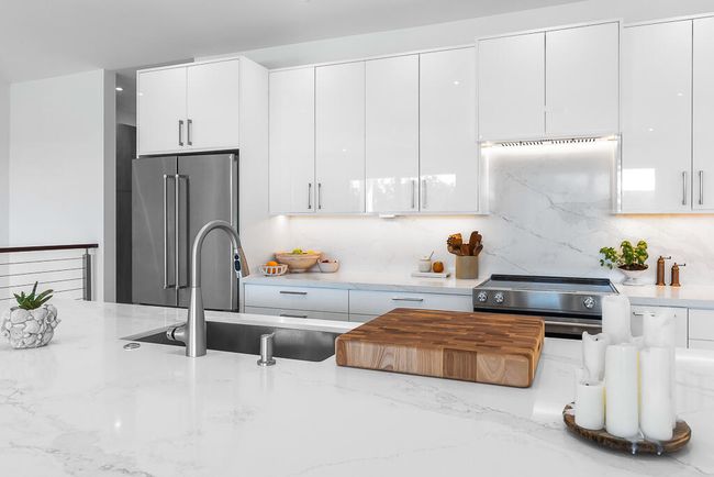 150-S-Bahama-Drive-kitchen-d | Image 15