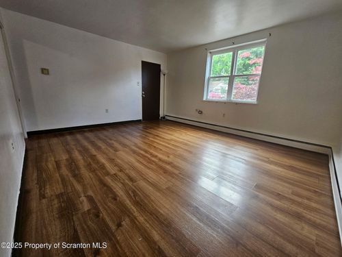 apt-4-240 E Grove St, Clarks Green, PA, 18411-1722 | Card Image
