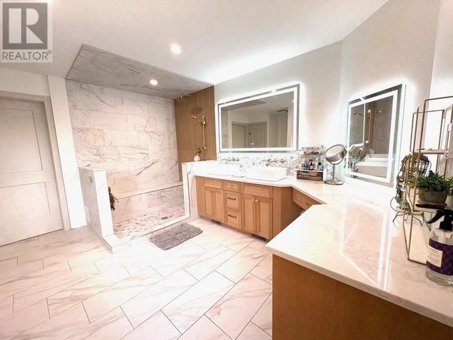 2105 Foothill Dr, Home with 5 bedrooms, 3 bathrooms and null parking in Thunder Bay ON | Image 23