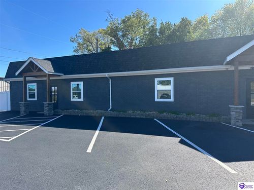 100 Gray St, Elizabethtown, KY, 42701-2608 | Card Image