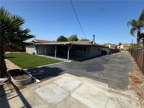 10315 Gienke Ln, Santee, CA, 92071-4463 | Card Image
