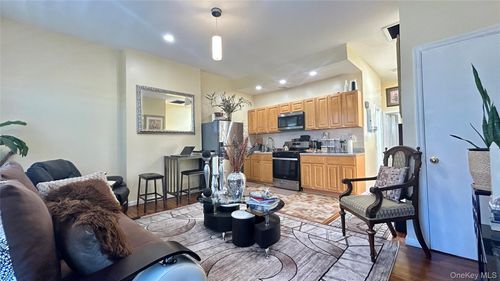 844 Hancock Street, New York, NY, 11233 | Card Image