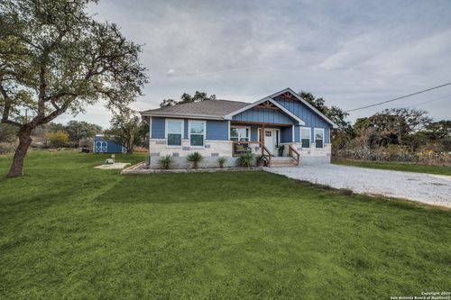 388 Bluff View Dr, Spring Branch, TX, 78070-4610 | Card Image