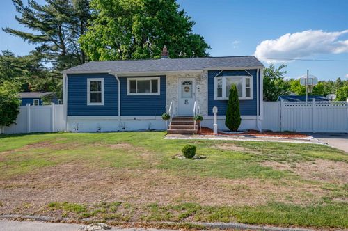 52 Watson St, Nashua, NH, 03064-1406 | Card Image
