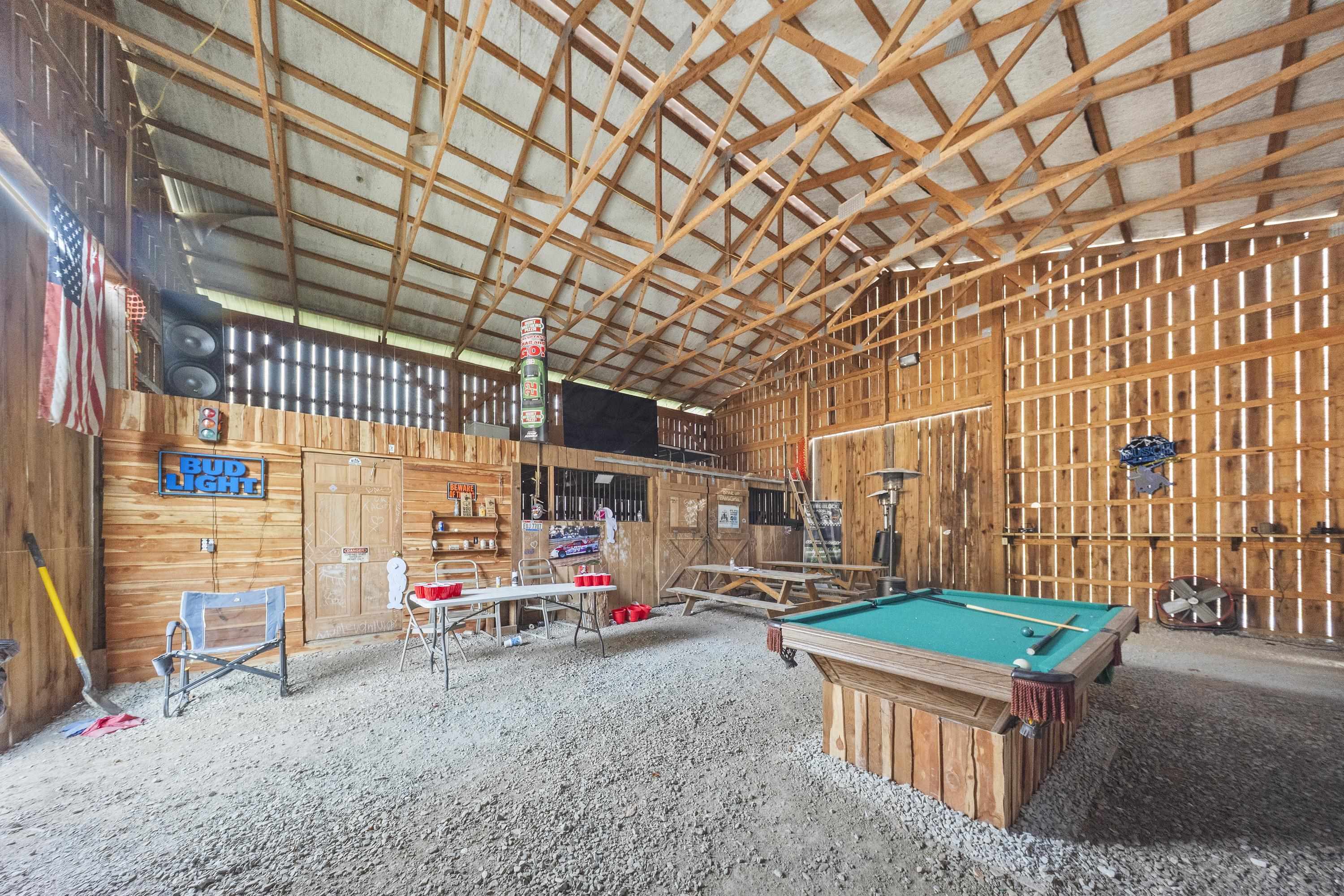 Commercial Sale in Rush 5