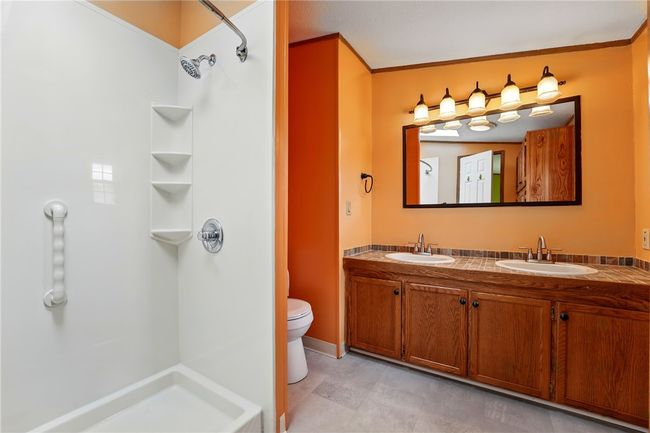 MASTER BEDROOM FULL BATH | Image 13