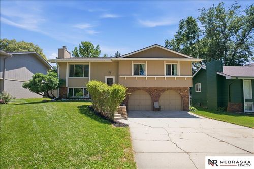 15111 Davenport Cir, Omaha, NE, 68154-2039 | Card Image
