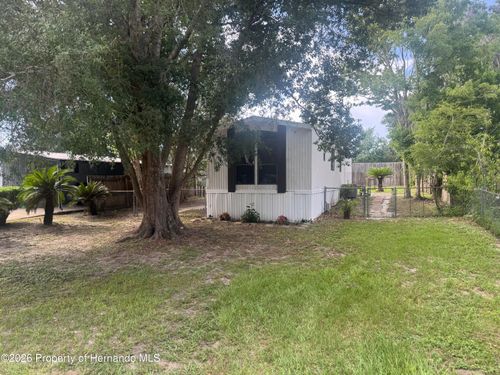 21333 Campbell Dr, Brooksville, FL, 34601-1404 | Card Image