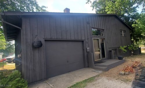 504 Larkin Ave, Akron, OH, 44305-3745 | Card Image