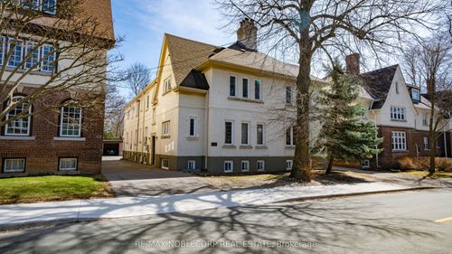809-811 Duplex Ave, Toronto, ON, M4R1W6 | Card Image