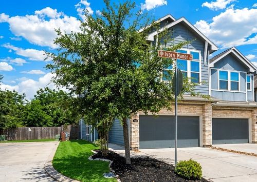 708 Ivory Manor Dr, Houston, TX, 77018-2602 | Card Image