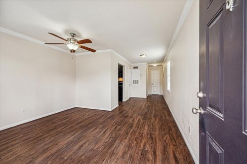 apt-24-214 W 17th St, Houston, TX, 77008-4055 | Card Image