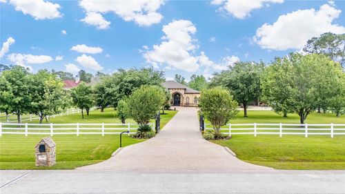 706 Saddle Creek Farms Dr, Crosby, TX, 77532-3372 | Card Image