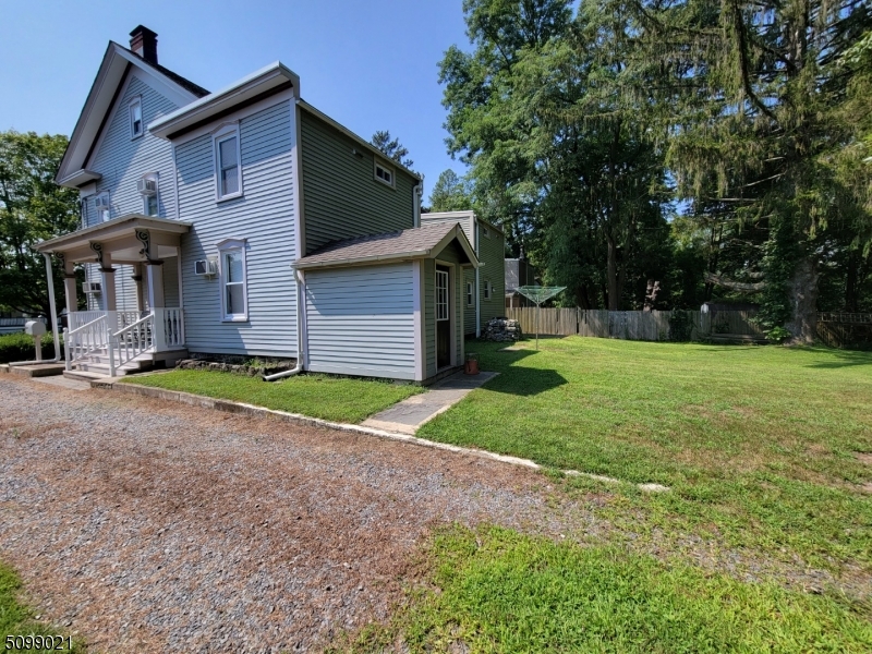 Residential Lease in Belvidere Twp. 3