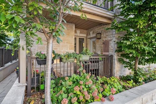 102-70 Stewart St, Oakville, ON, L6K1X5 | Card Image