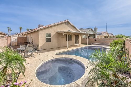 7017 Golden Desert Ave, Las Vegas, NV, 89129-7114 | Card Image