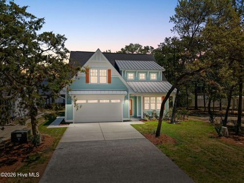 312 Ne 58th Street, Oak Island, NC, 28465 | Card Image