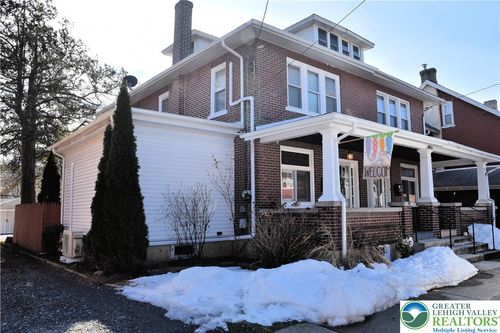 630 Walnut St, Emmaus, PA, 18049-2220 | Card Image