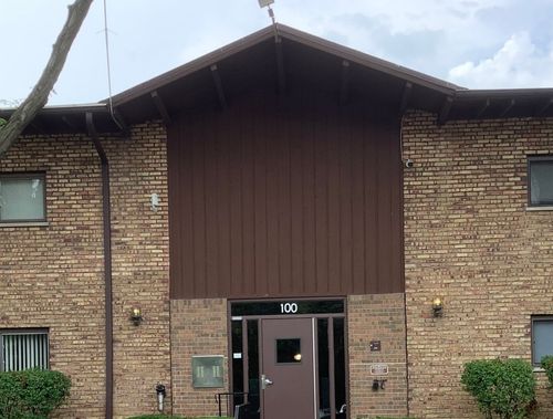 b216-100 Willow Ln, Willow Springs, IL, 60480-1542 | Card Image