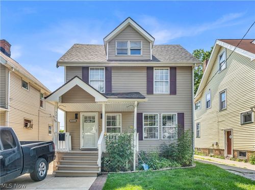 3056 W 115th St, Cleveland, OH, 44111-1850 | Card Image