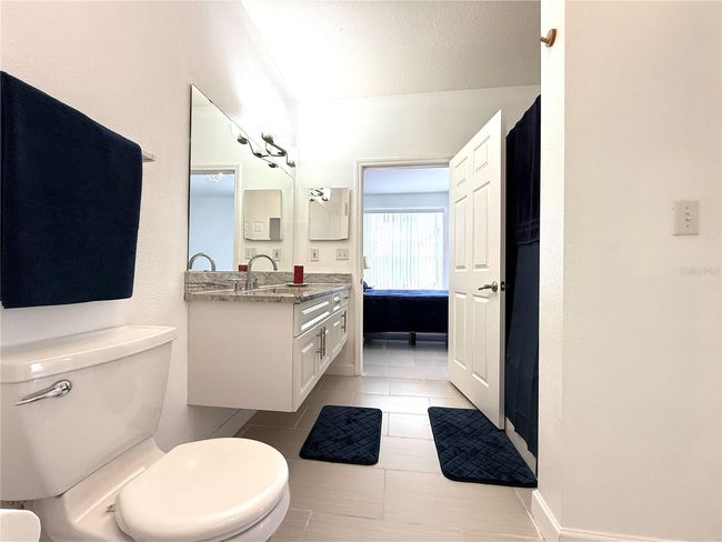 9650 - 9650 Lake Chase Island Way, Condo with 1 bedrooms, 1 bathrooms and null parking in TAMPA FL | Image 10