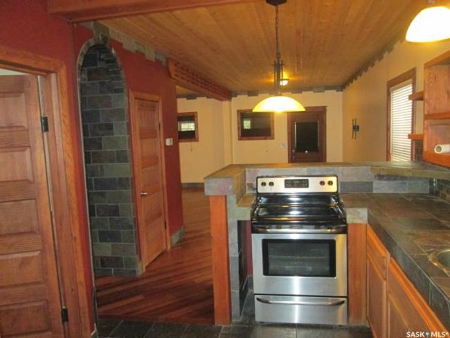 1937 Halifax St, House other with 2 bedrooms, 2 bathrooms and 4 parking in Regina SK | Image 14