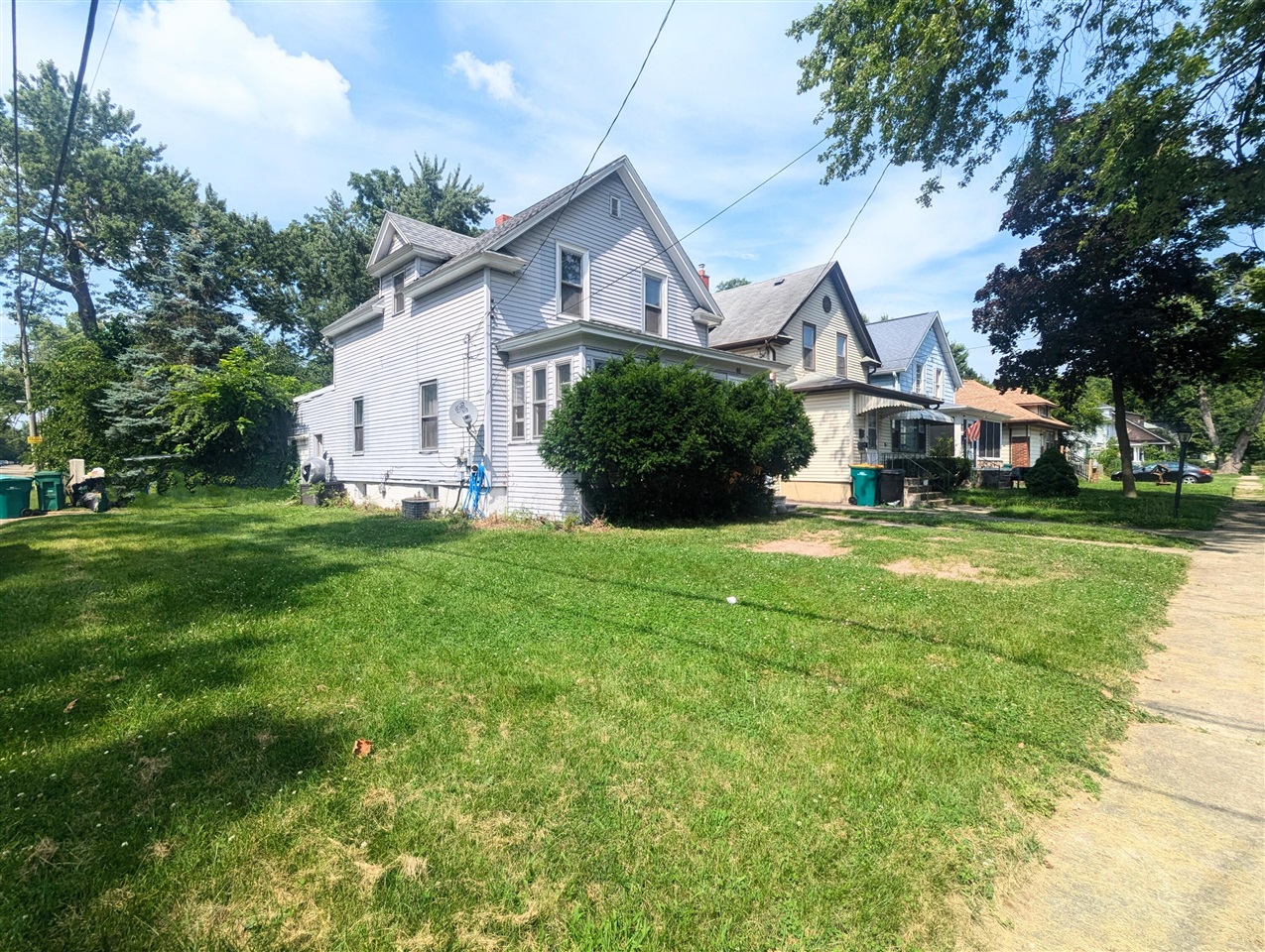 Charlotte St, Battle Creek, MI 49017